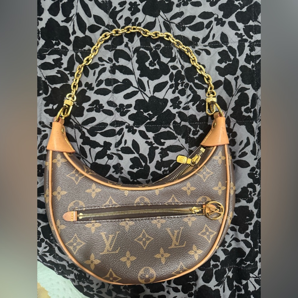 Louis Vuitton Loop Bag - Picture 7 of 16